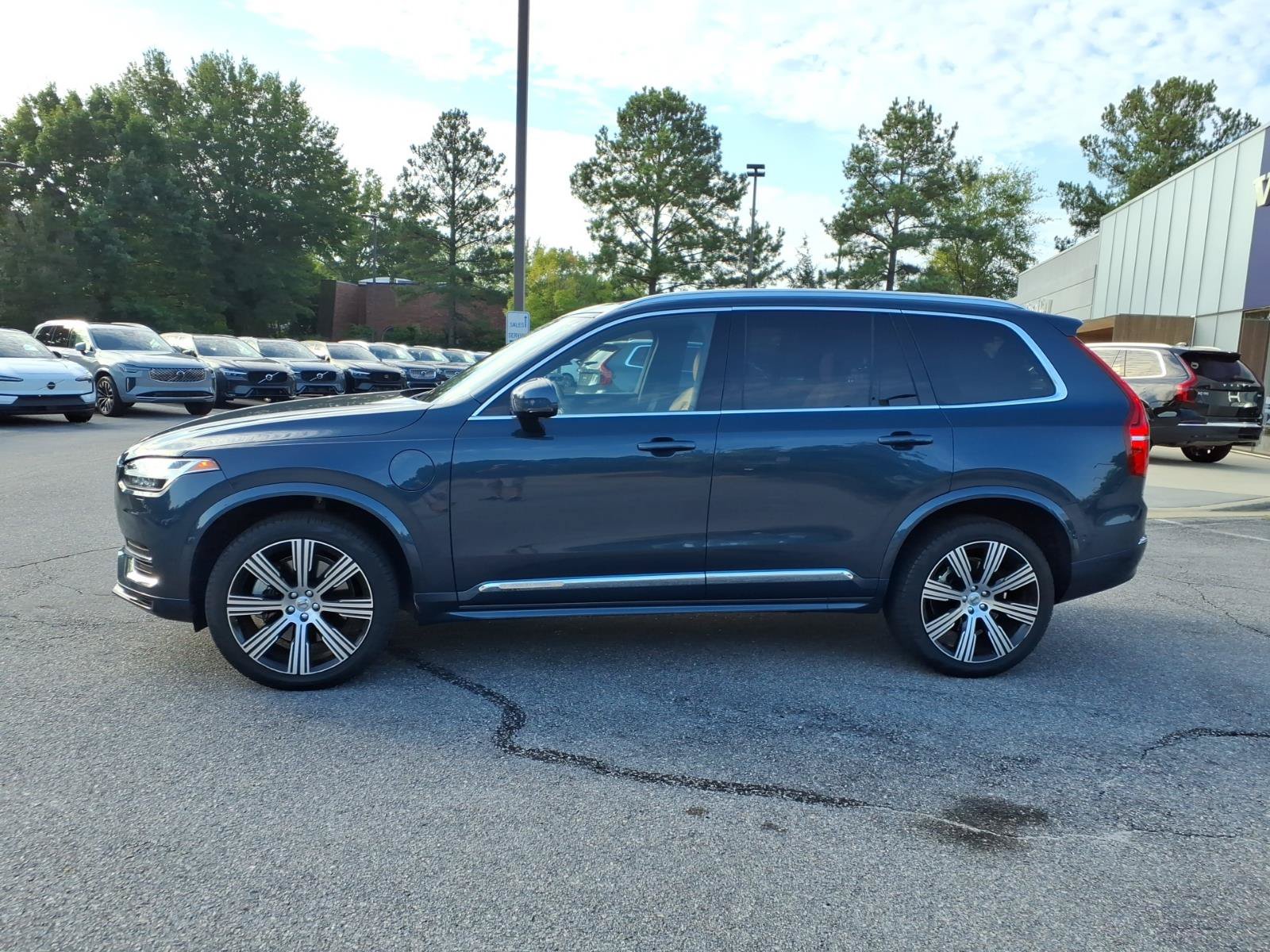 Certified 2024 Volvo XC90 T8 Ultimate w/ Protection Package Premier AWD/4WD image 8