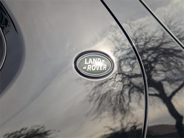 Used 2020 Land Rover Discovery SE image 10