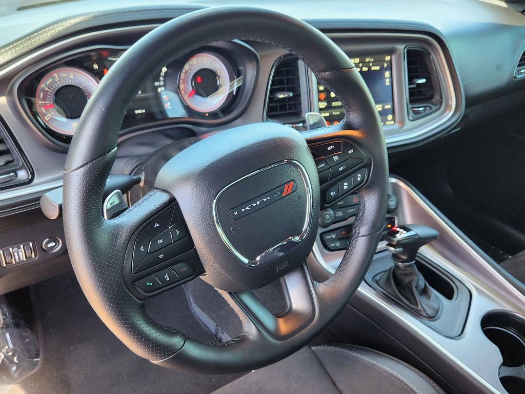 Used 2022 Dodge Challenger R/T Scat Pack w/ Shaker Package RWD image 3