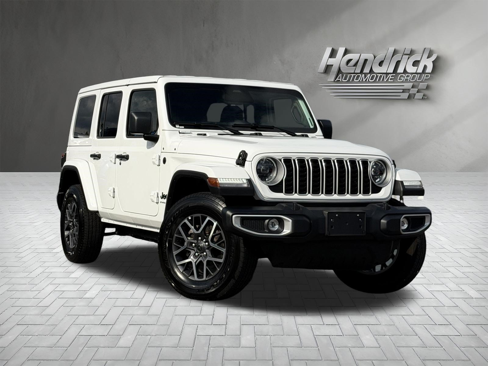 Used 2026 Jeep Wrangler Unlimited Sahara AWD/4WD image 2