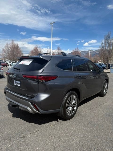 Certified 2021 Toyota Highlander Platinum AWD/4WD image 6