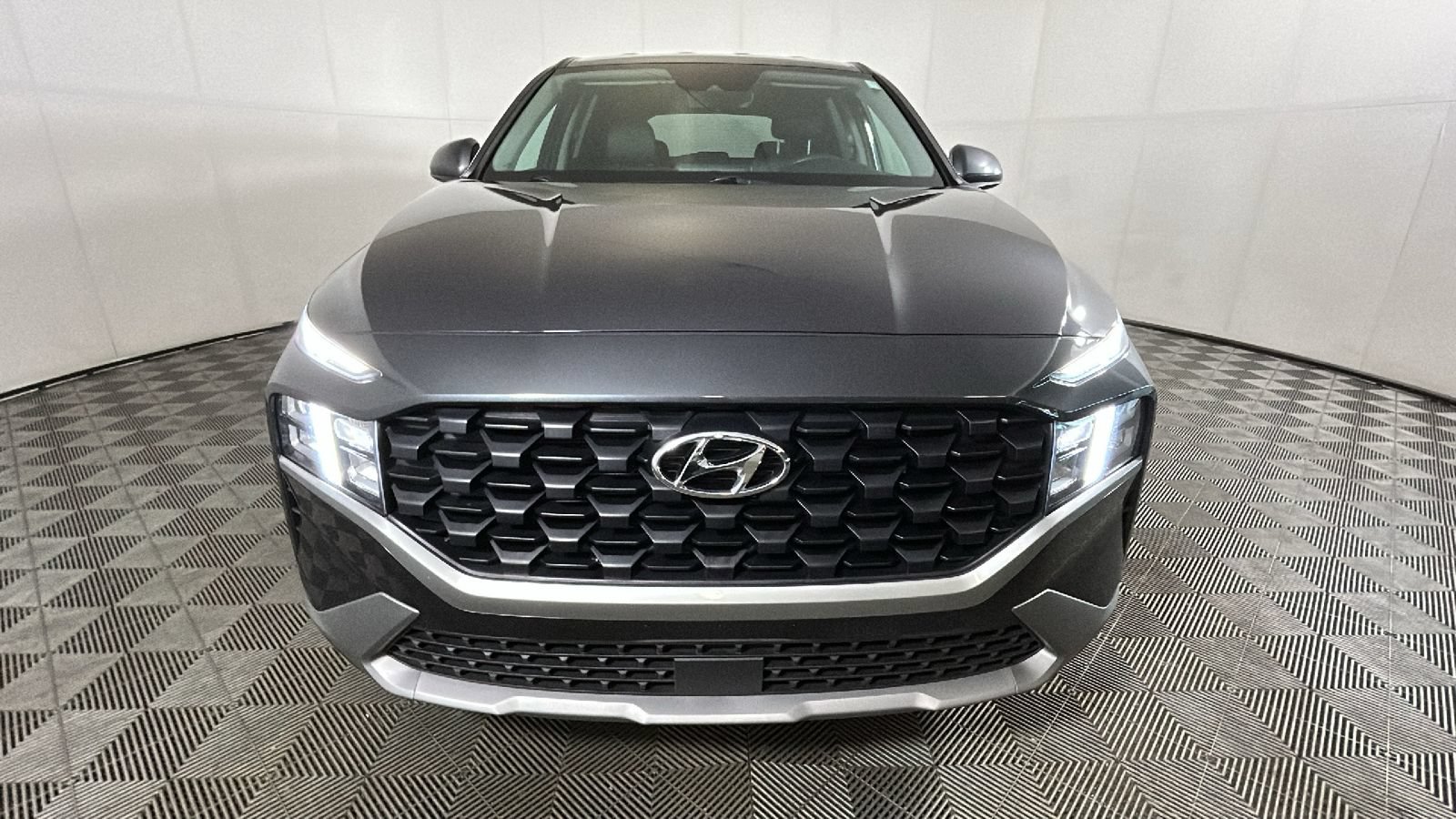 Certified 2023 Hyundai Santa Fe SE FWD image 9