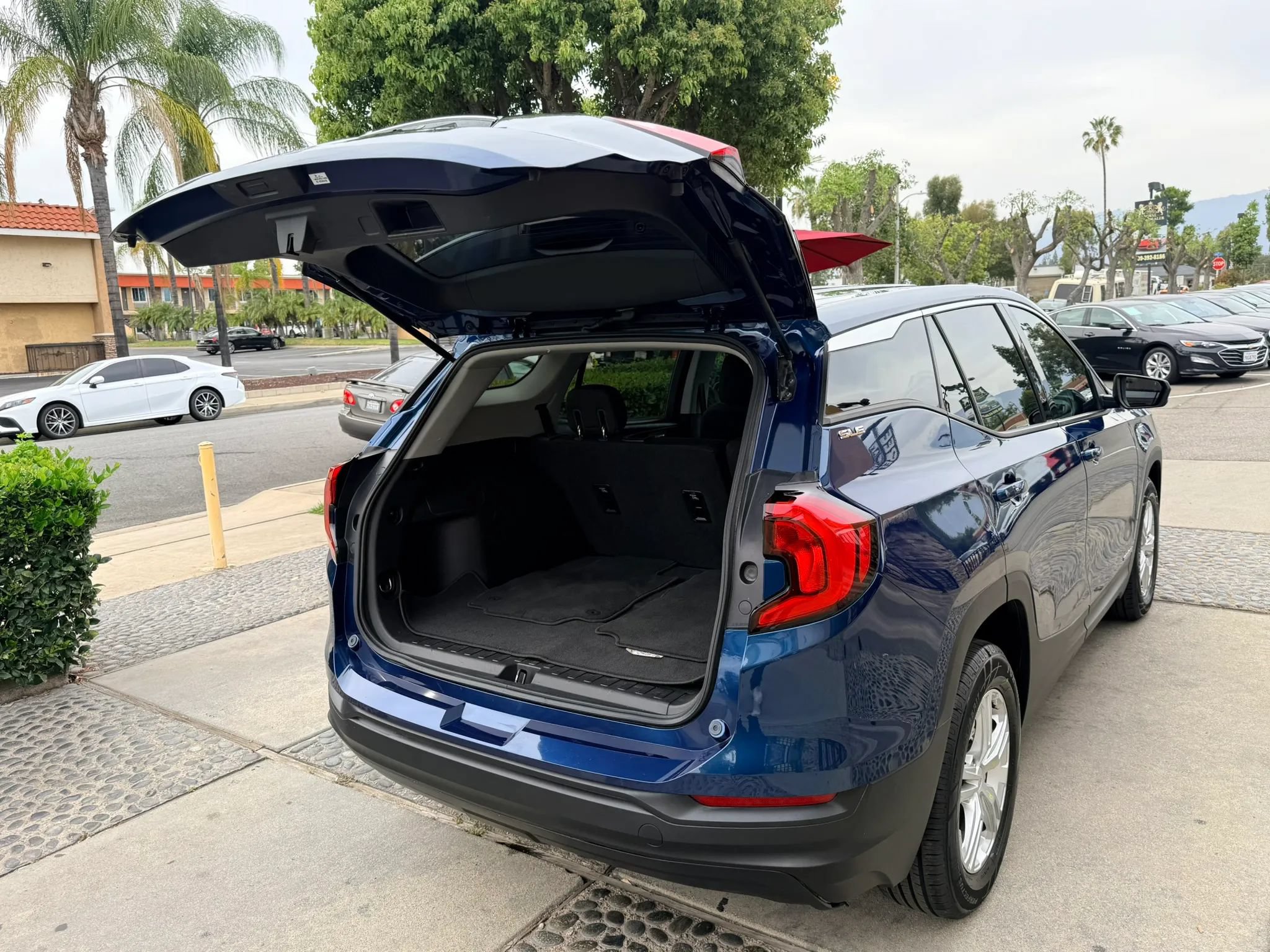 Used 2019 GMC Terrain SLE FWD image 12