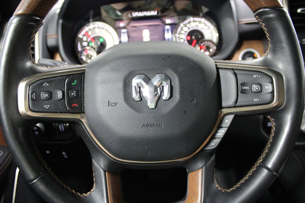 Used 2022 RAM 1500 Limited w/ Body-Colour Bumper Group image 26