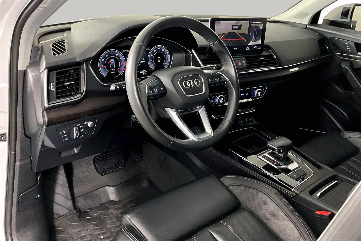 Used 2023 Audi Q5 2.0T Prestige w/ Prestige Package AWD/4WD image 16