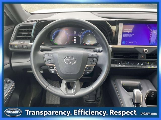 Used 2023 Toyota Crown AWD/4WD image 14