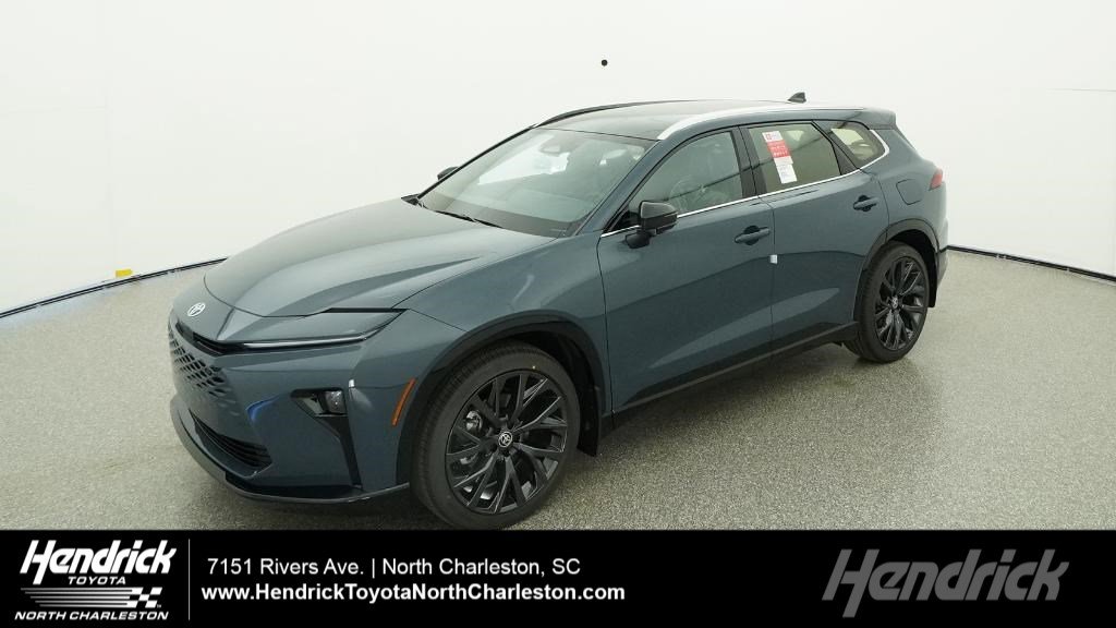 New 2025 Toyota Crown Signia