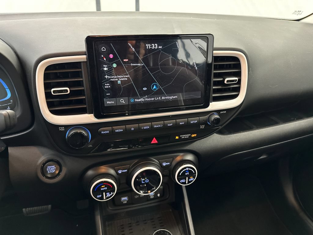 Used 2023 Hyundai Venue Limited w/ Cargo Package FWD image 27