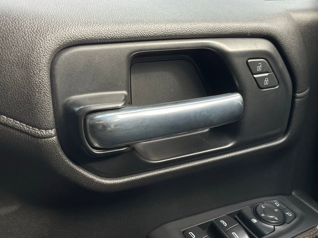 Used 2021 Chevrolet Silverado 1500 RST AWD/4WD image 12