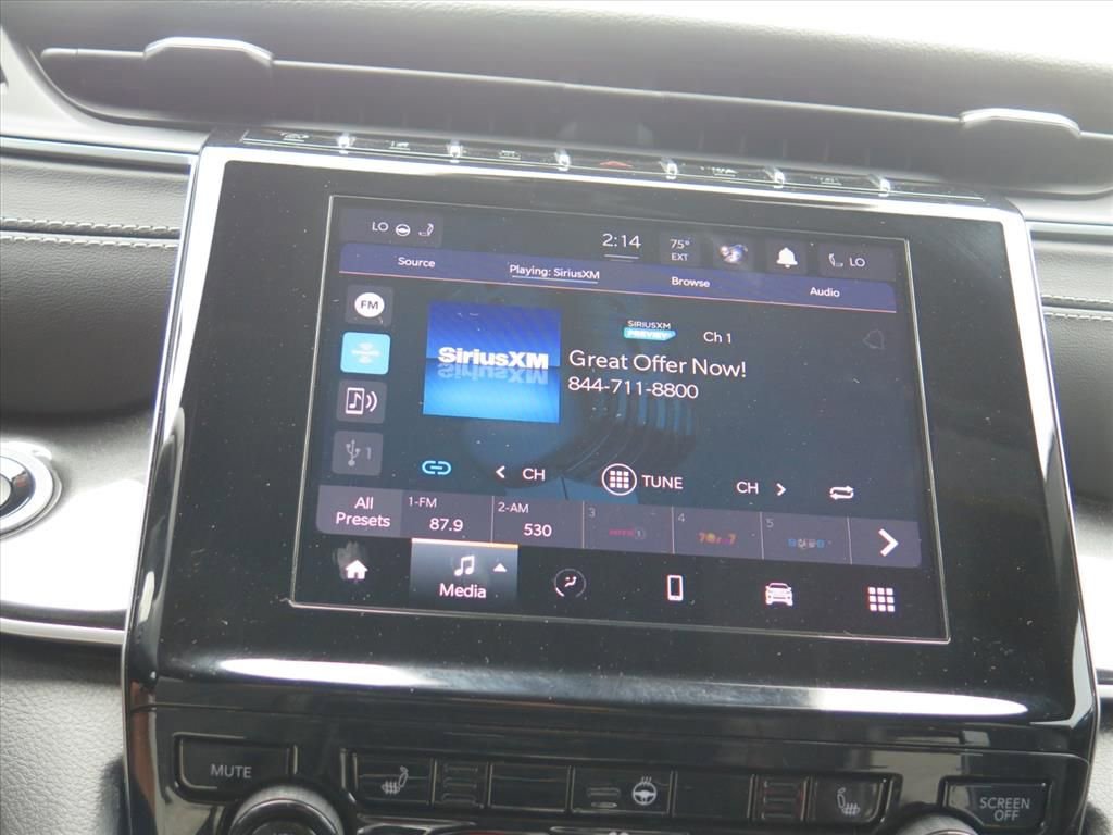 Used 2022 Jeep Grand Cherokee L Laredo image 11