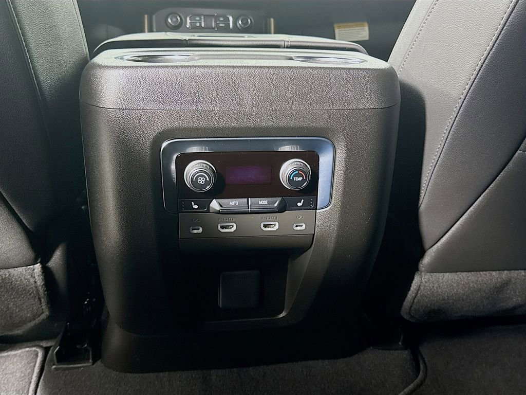 Used 2023 Chevrolet Tahoe High Country AWD/4WD image 28