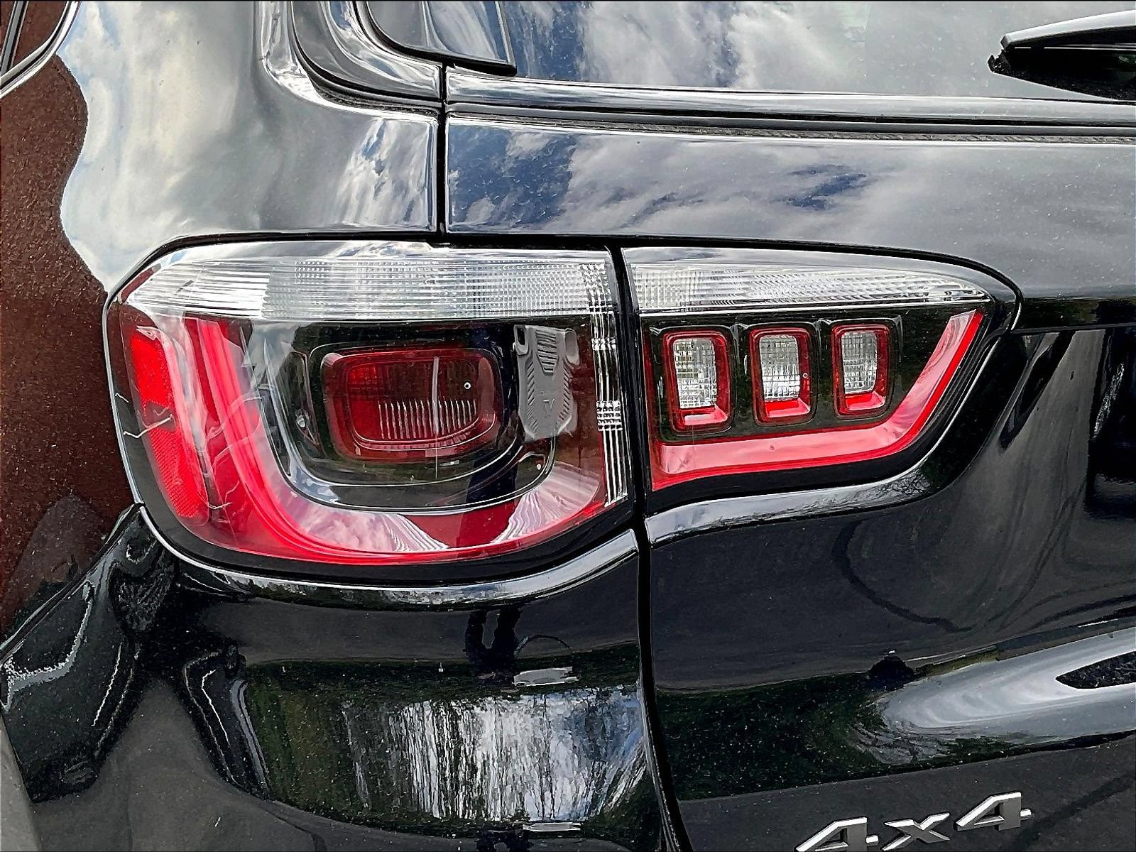 New 2026 Jeep Compass Latitude AWD/4WD image 14