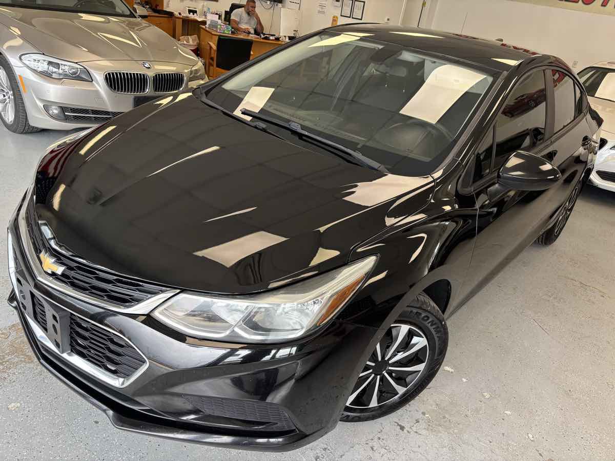 Used 2018 Chevrolet Cruze LS FWD image 6