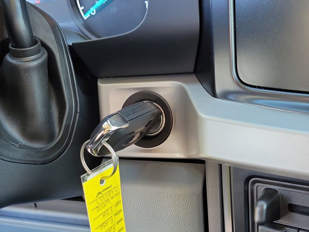 New 2026 Ford F550 4x4 Regular Cab Super Duty image 27