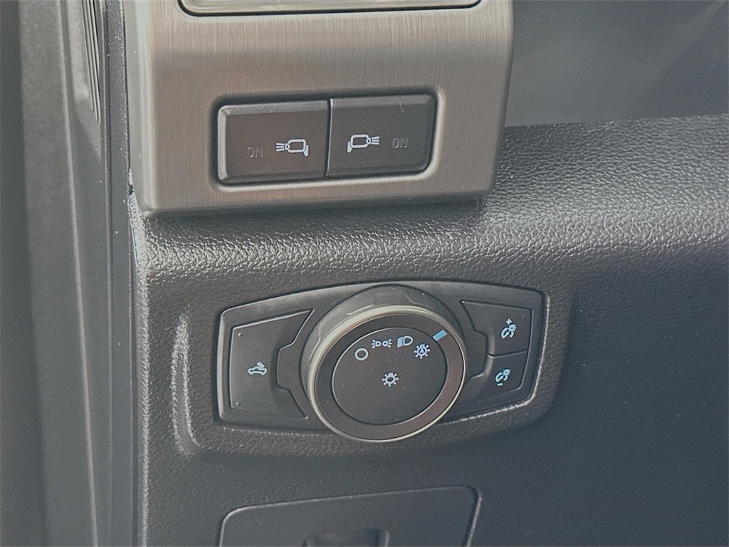 Used 2018 Ford F150 Raptor w/ Equipment Group 802A Luxury image 10