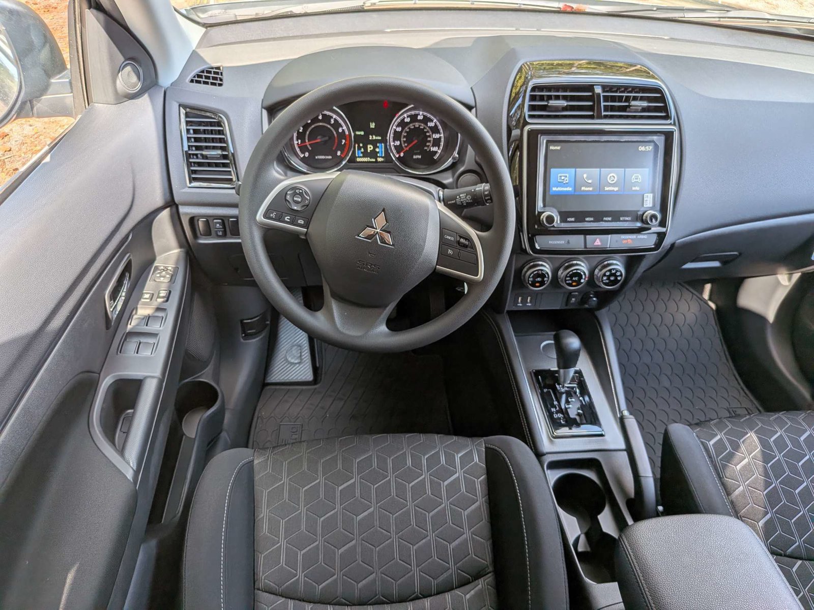 New 2027 Mitsubishi Outlander Sport ES FWD image 15