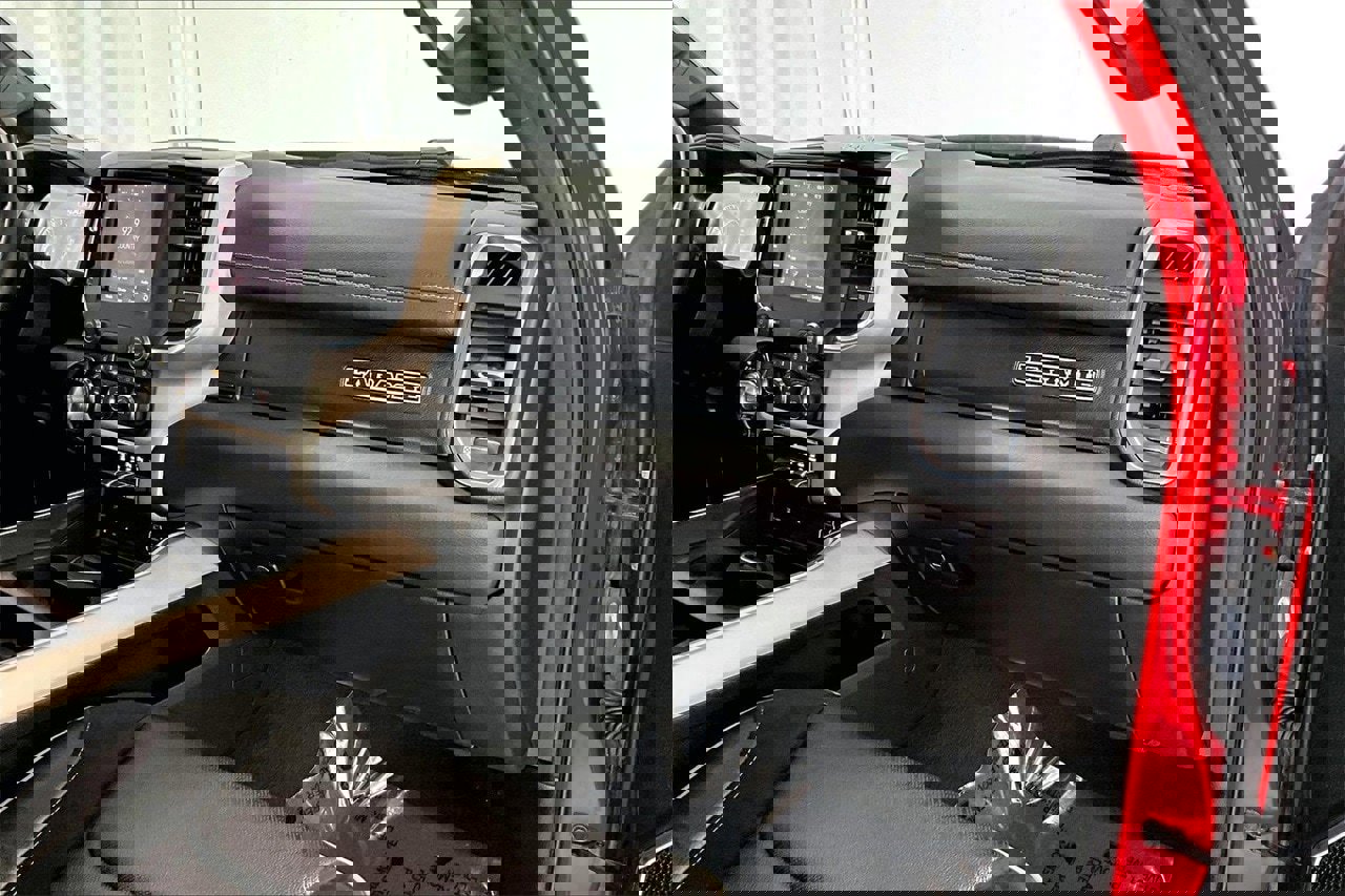 Used 2019 RAM 1500 Laramie w/ Sport Appearance Package image 16