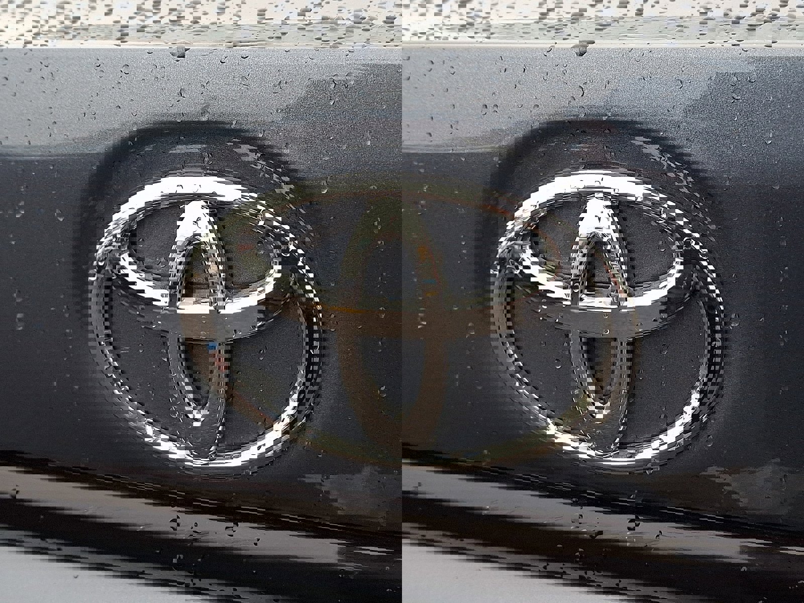 Used 2024 Toyota Corolla LE image 29