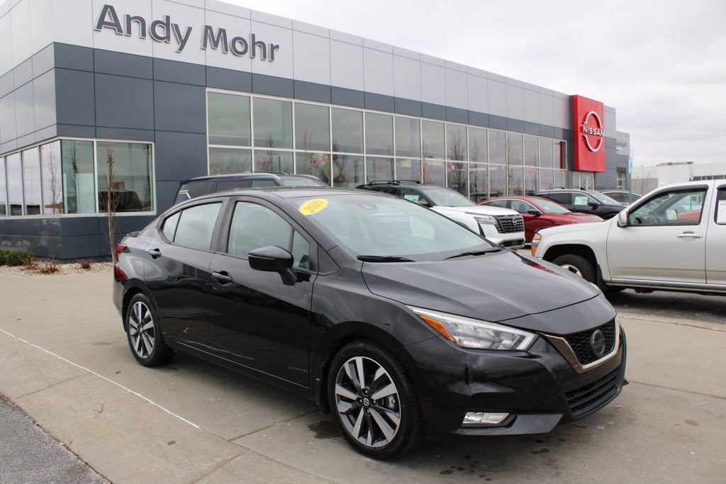 Used 2020 Nissan Versa SR image 1