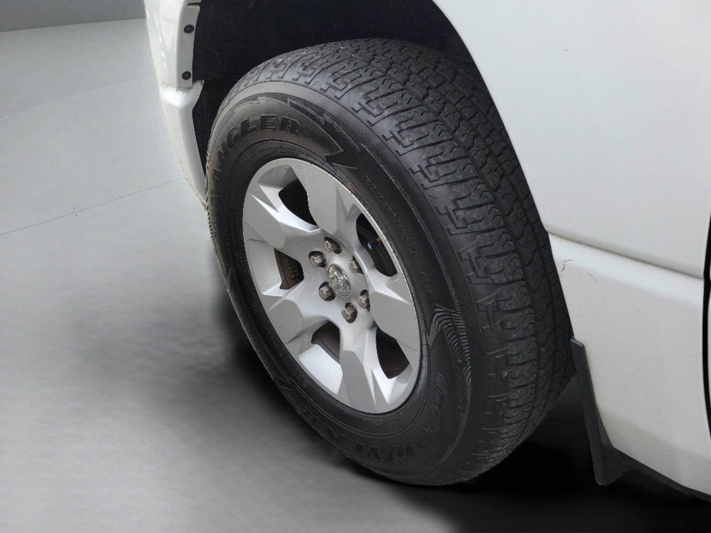 Certified 2023 RAM 1500 Big Horn image 14