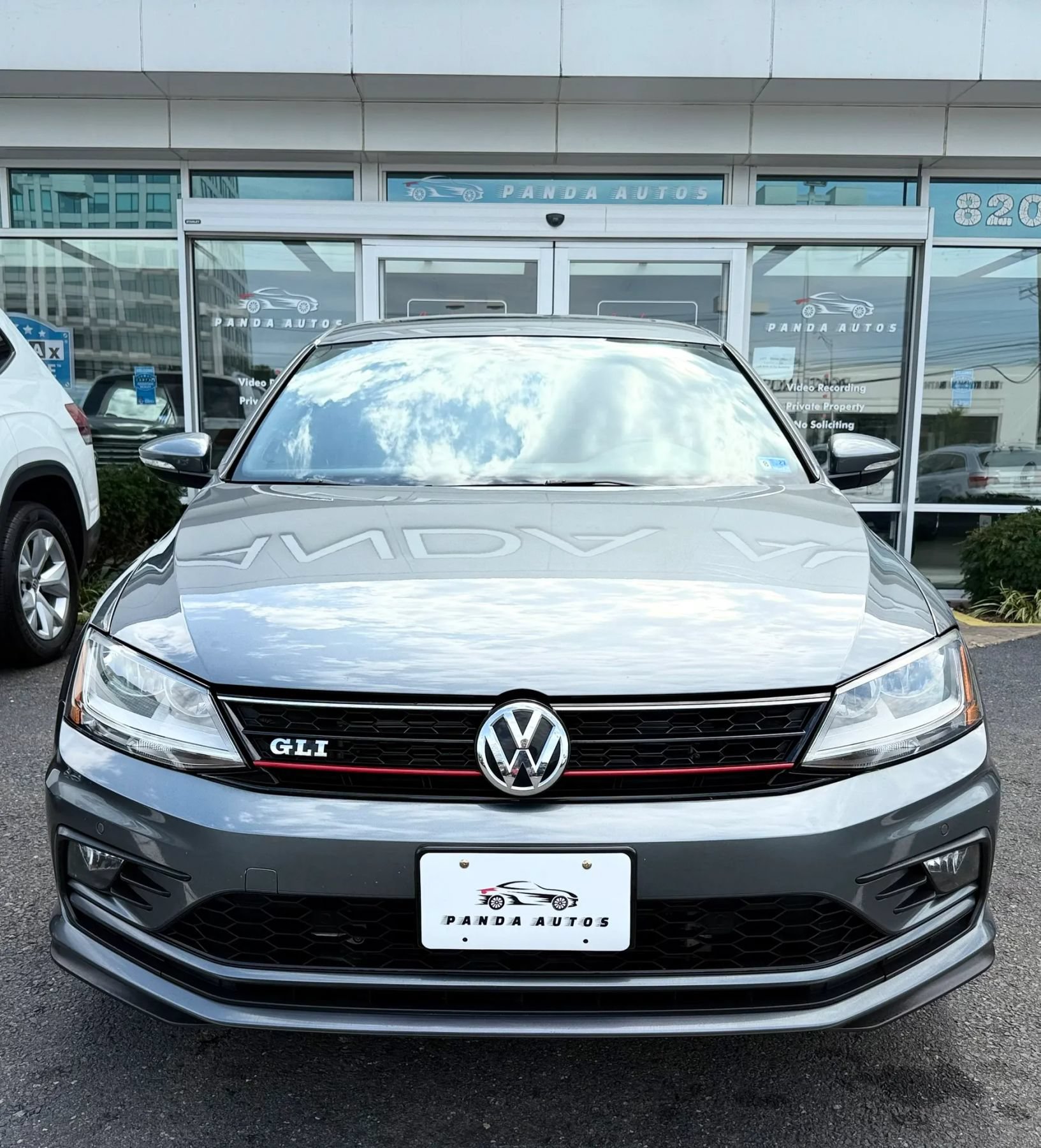 Used 2017 Volkswagen Jetta GLI FWD image 2