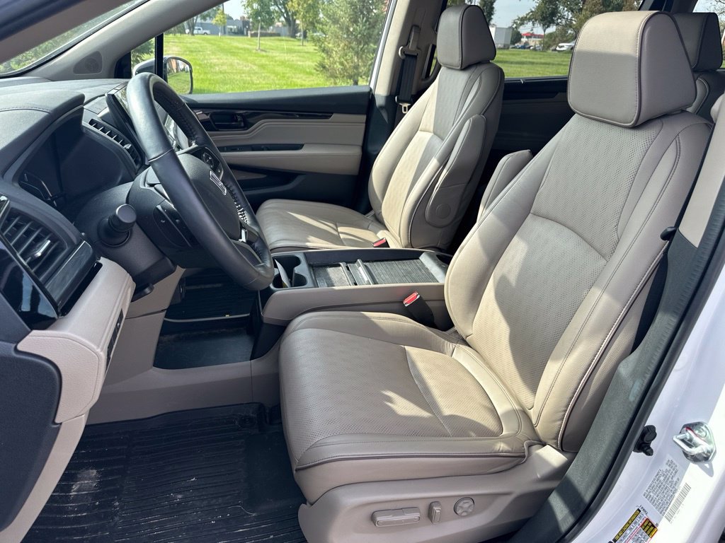 Used 2024 Honda Odyssey Elite image 17
