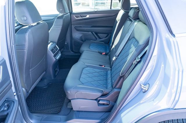 New 2026 Volkswagen Atlas Cross Sport SEL Premium R-Line image 31