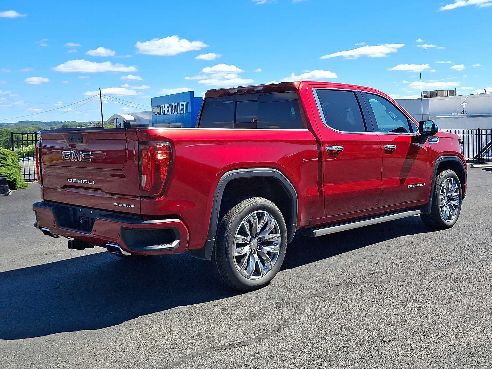 Used 2023 GMC Sierra 1500 Denali w/ Denali Reserve Package AWD/4WD image 6