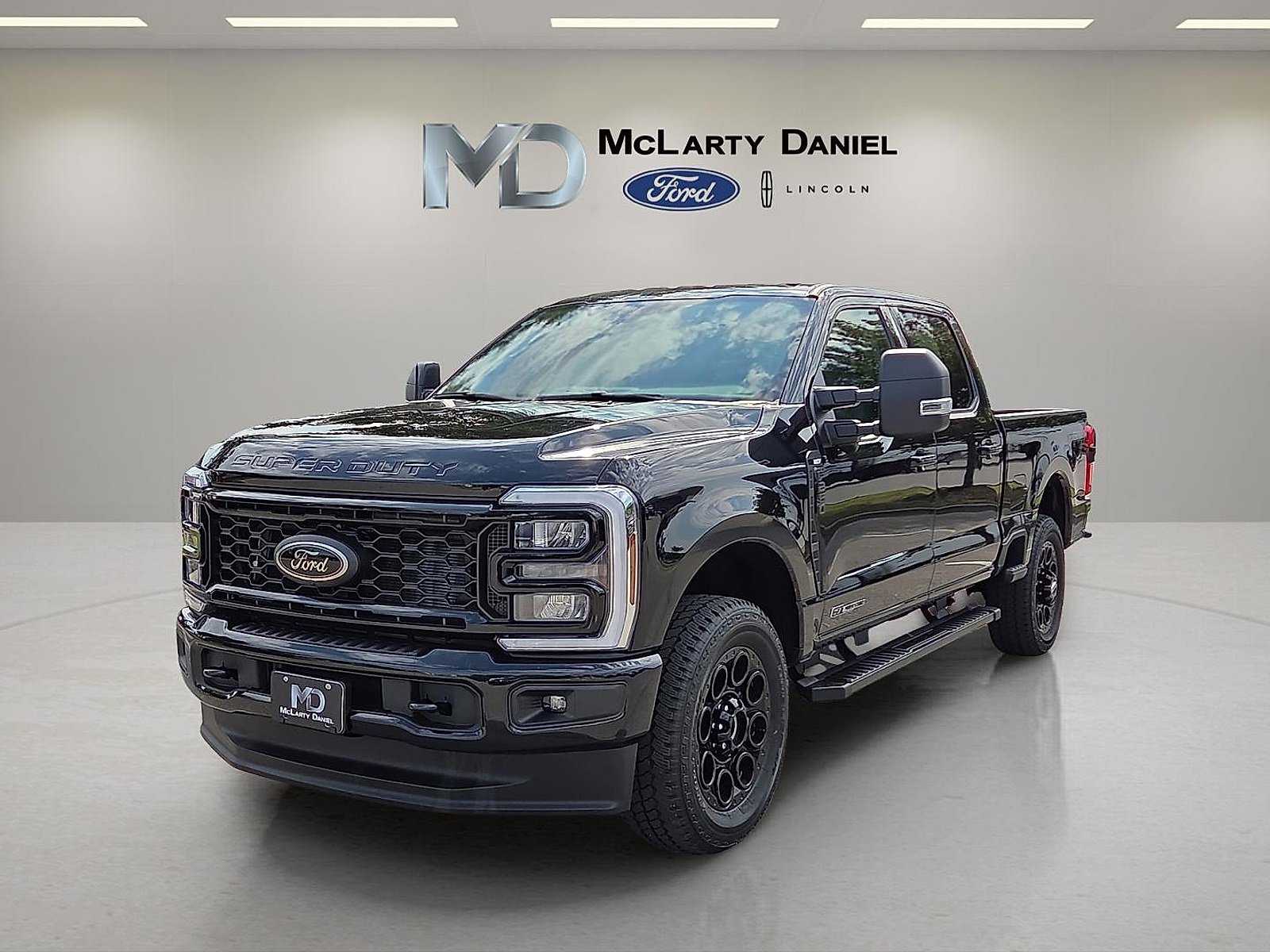 New 2026 Ford F250 XLT image 2