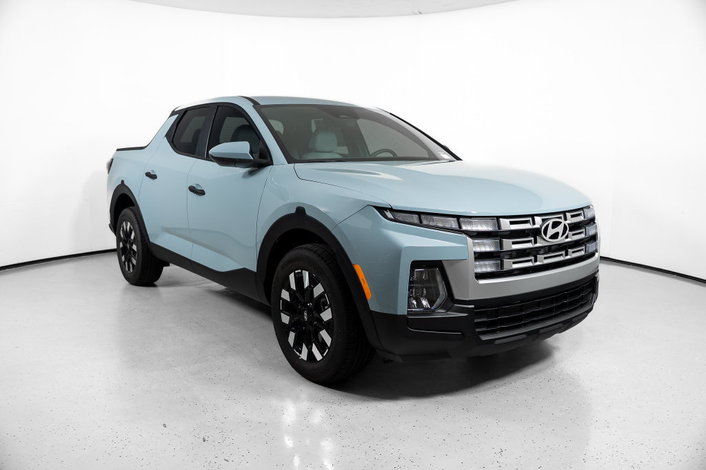 New 2027 Hyundai Santa Cruz SE FWD image 2