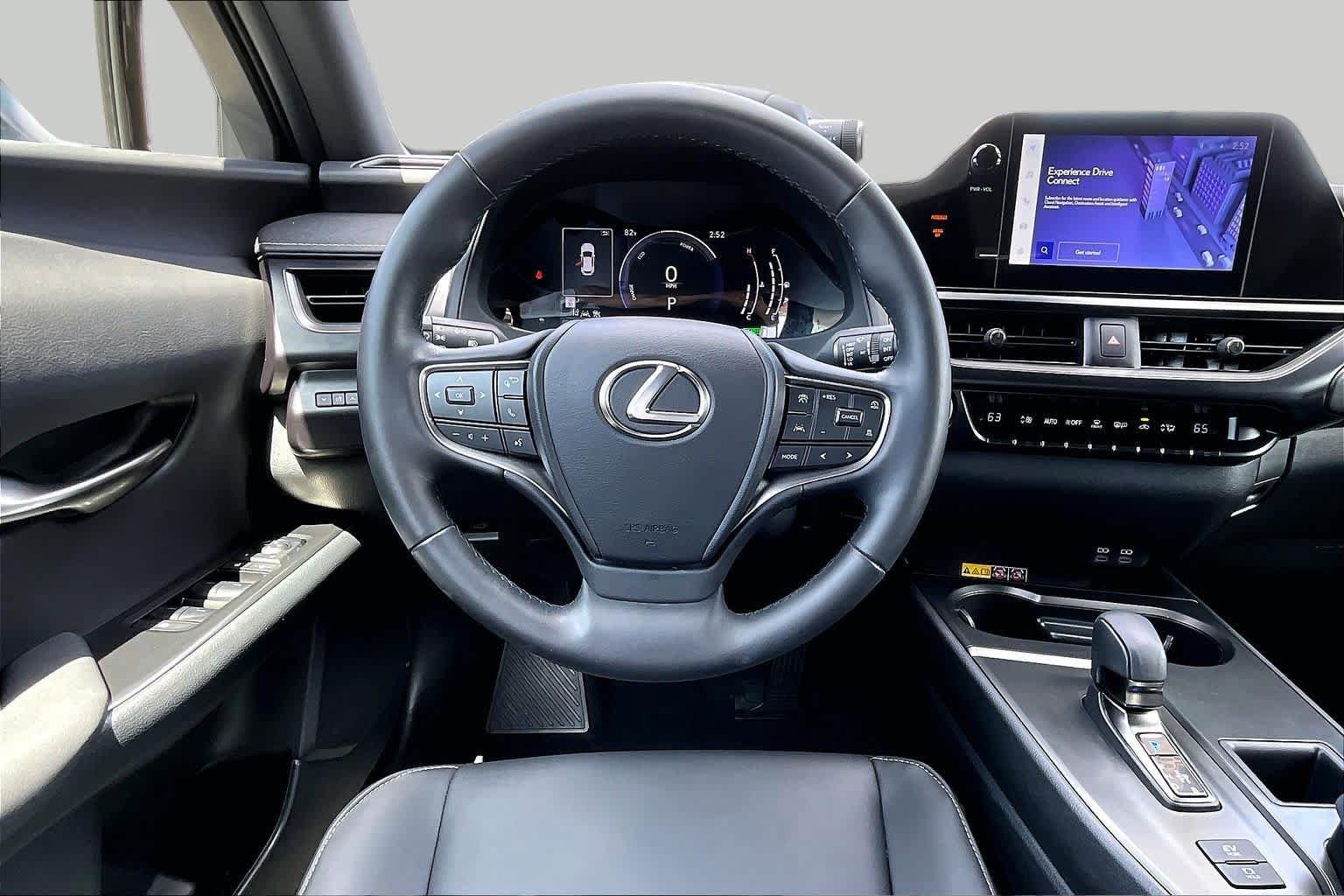 Used 2025 Lexus UX 300h FWD image 5