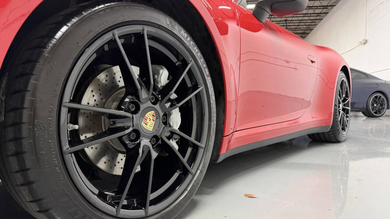 Used 2023 Porsche 911 Carrera image 29