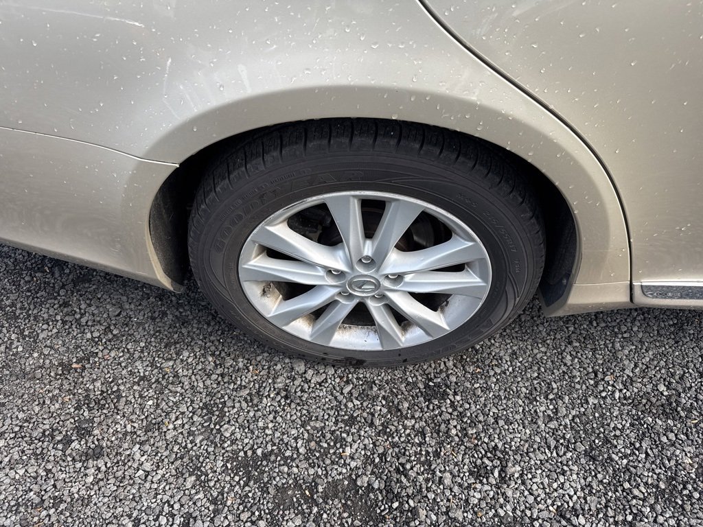 Used 2011 Lexus ES 350 image 9