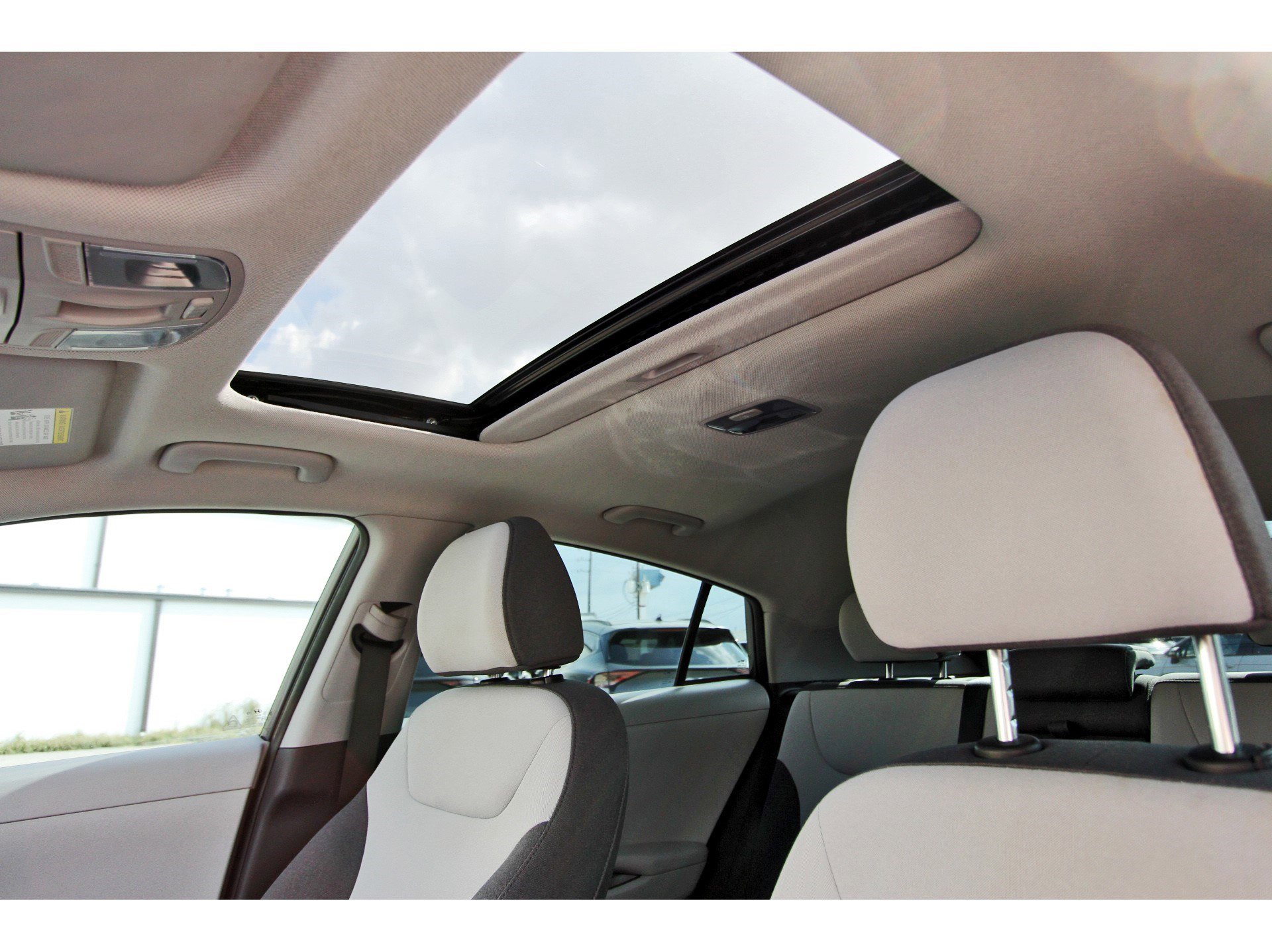 Used 2020 Hyundai Ioniq SEL image 30