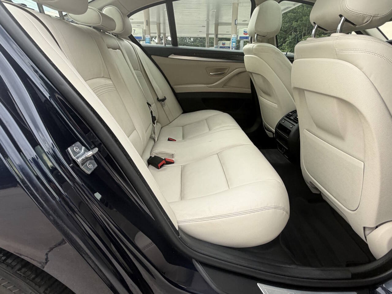 Used 2014 BMW 535d xDrive AWD/4WD image 10