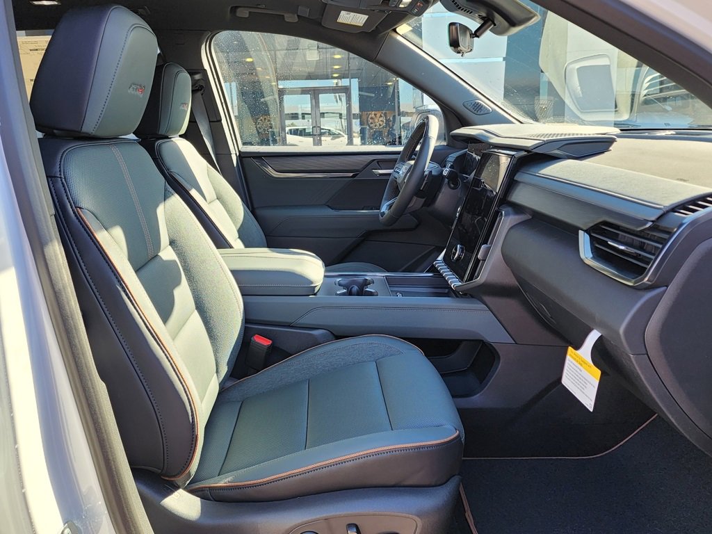 New 2026 GMC Acadia AT4 image 42