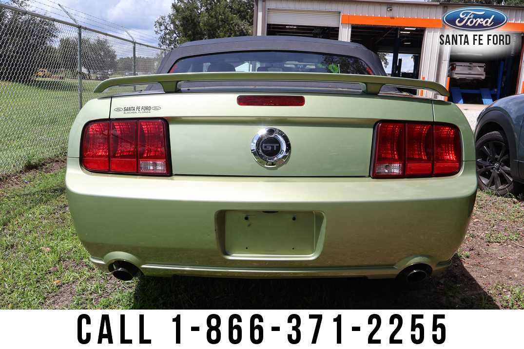 Used 2006 Ford Mustang GT RWD image 7
