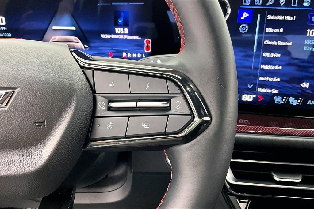 Used 2024 Chevrolet Traverse RS image 19