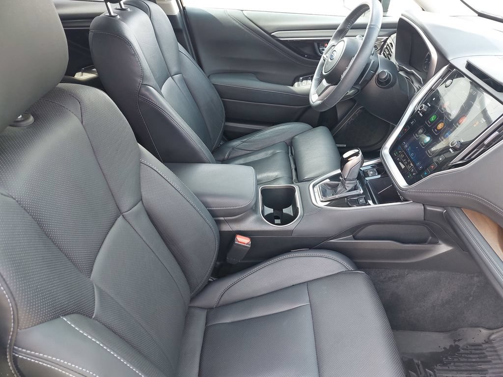 Certified 2025 Subaru Outback Touring AWD/4WD image 10