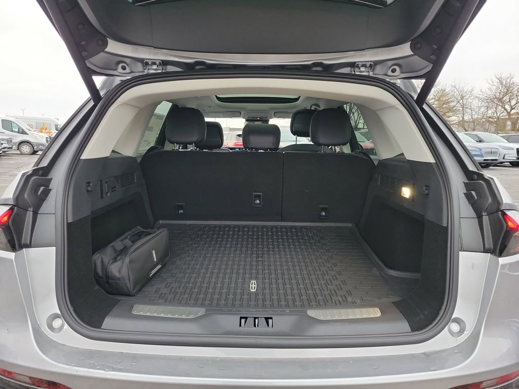 New 2026 Lincoln Nautilus Premier w/ Equipment Group 102A image 10