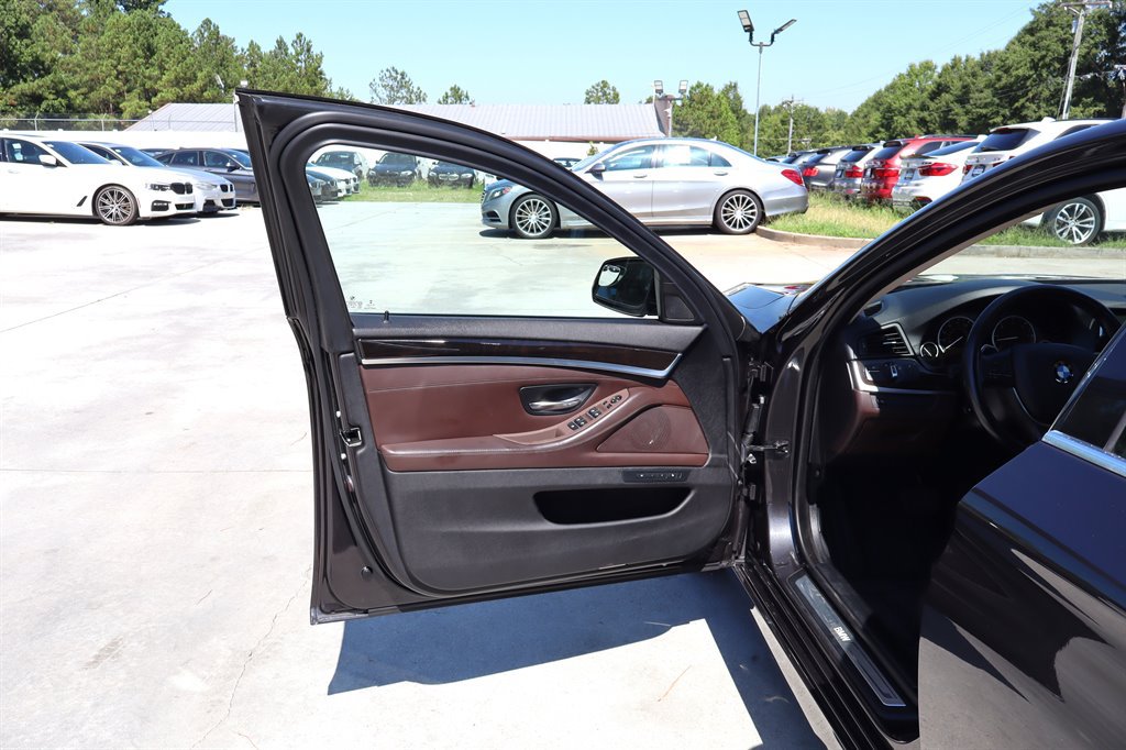 Used 2016 BMW 535d Sedan RWD image 36