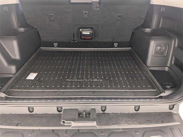 Used 2024 Toyota 4Runner TRD Off-Road image 29