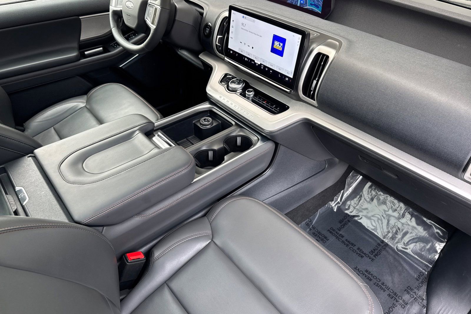 Certified 2025 Ford Expedition Active image 18