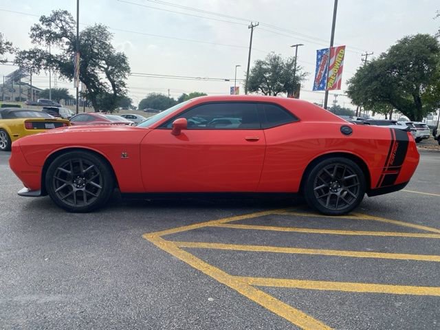 Used 2018 Dodge Challenger R/T Scat Pack RWD image 2