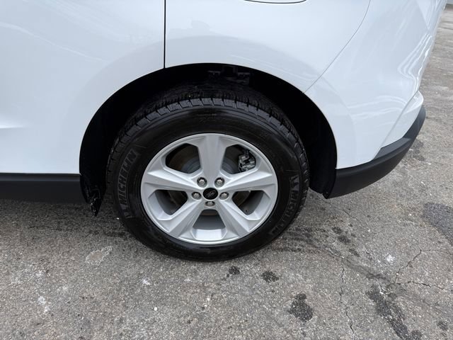 Used 2023 Ford Edge SE image 17