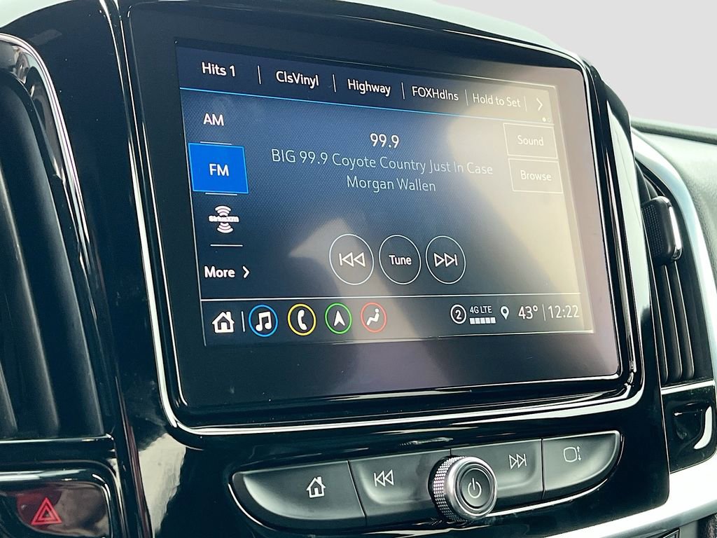 Used 2023 Chevrolet Traverse Premier image 15