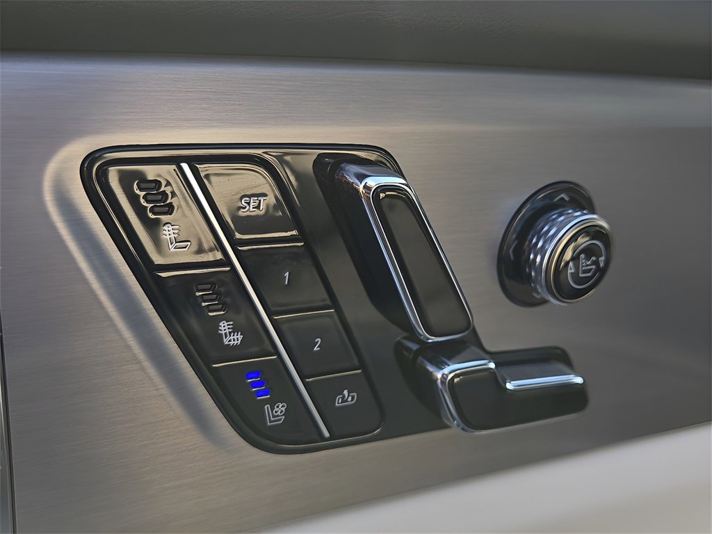 New 2026 Cadillac Vistiq Luxury image 22