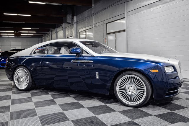 Used 2014 Rolls-Royce Wraith image 12