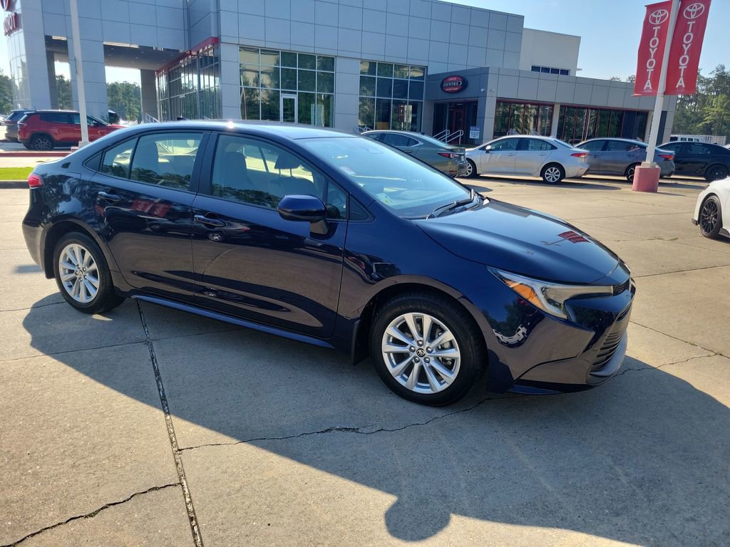Certified 2026 Toyota Corolla LE w/ LE Premium Package FWD image 8