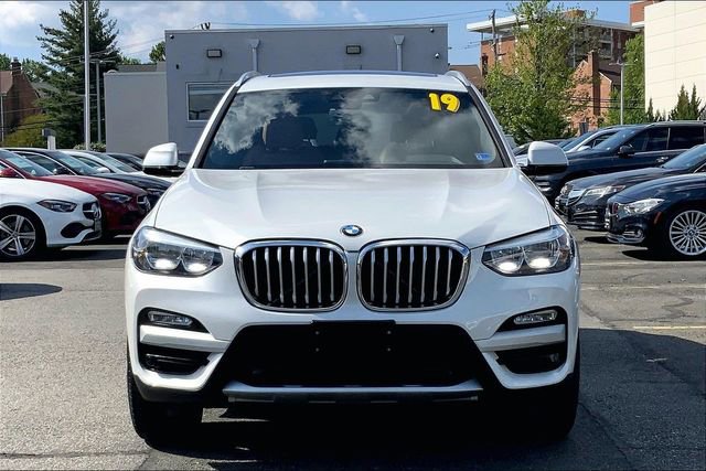 Used 2019 BMW X3 xDrive30i w/ Driving Assistance Package AWD/4WD image 2